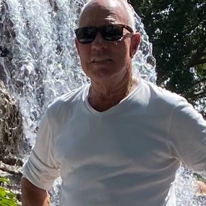 Meet your Posher, Thomas